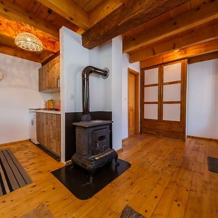 Beautiful Cottage With Heated Pool For 22 Ppl Plaški 外观 照片