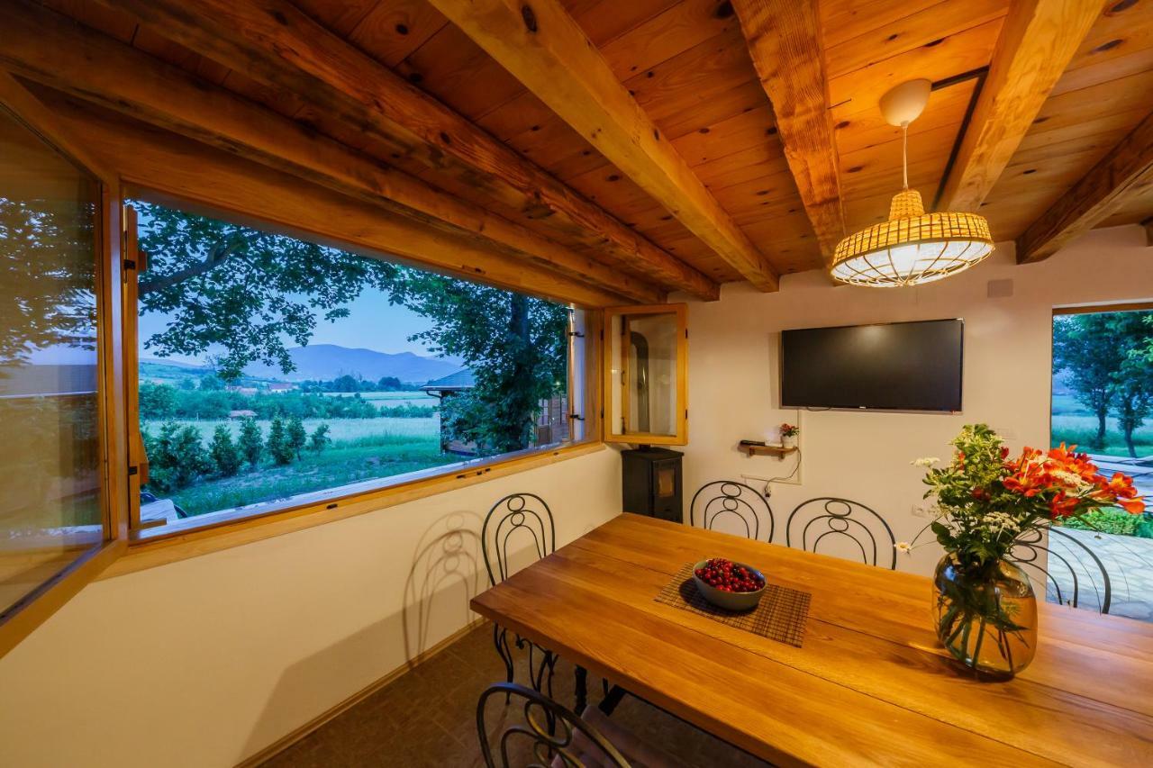 Beautiful Cottage With Heated Pool For 22 Ppl Plaški 外观 照片